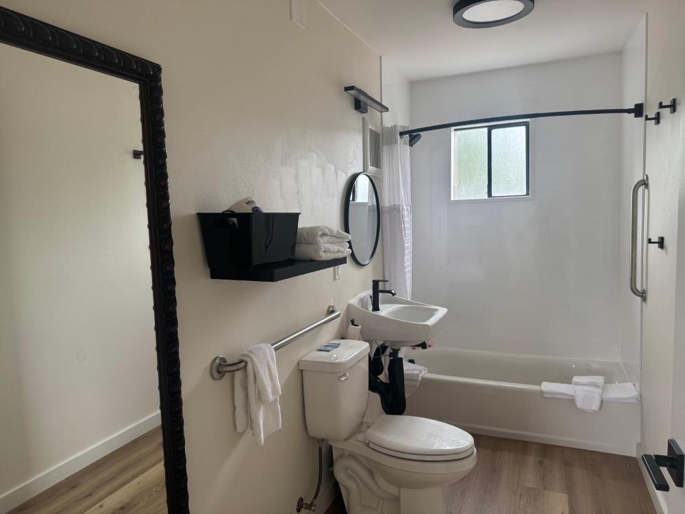 Richland Inn and Suites